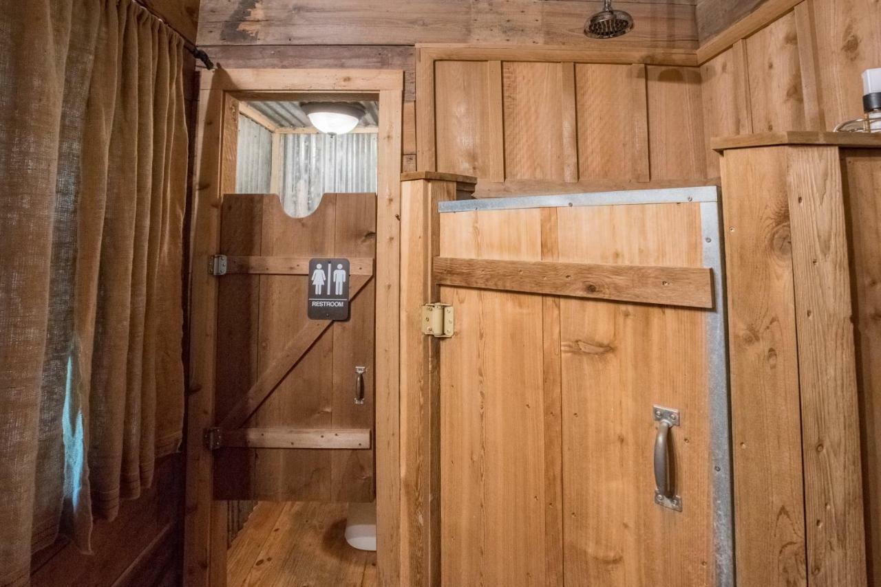 7F Lodge And Events College Station Zewnętrze zdjęcie